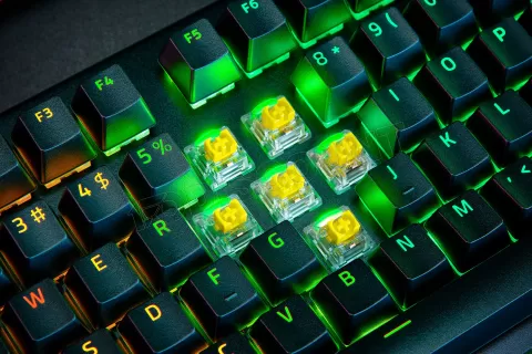 Photo de Clavier filaire Gamer mécanique (Razer Yellow) Razer BlackWidow V4 Pro RGB (Noir)