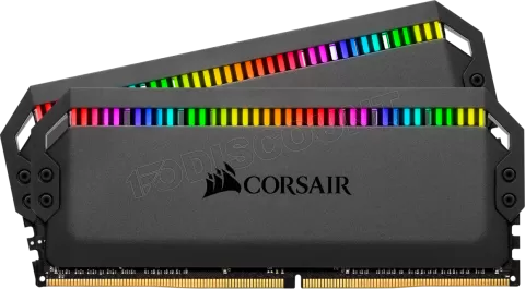 Photo de Kit Barrettes mémoire 32Go (2x16Go) DIMM DDR4 Corsair Dominator Platinum RGB  3200Mhz (Noir)