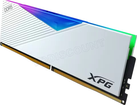 Photo de Kit Barrettes mémoire 64Go (2x32Go) DIMM DDR5 Adata XPG Lancer RGB  5600MHz (Blanc)