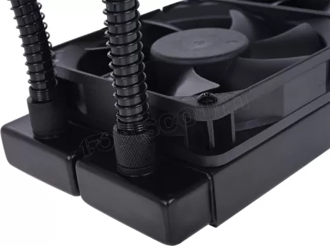 Photo de Kit Watercooling AIO Alphacool Eisbaer LT - 360mm (Noir)