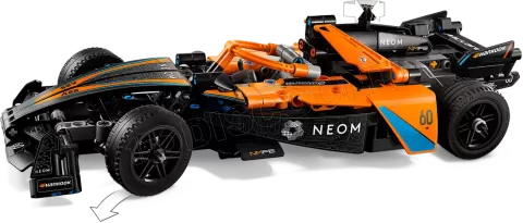 Photo de Lego Technic 42169 - NEOM McLaren Formula E Race Car