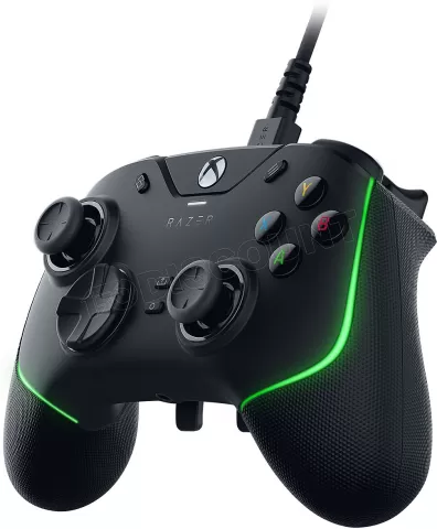 Photo de Manette Razer Wolverine V2 Chroma (Noir)